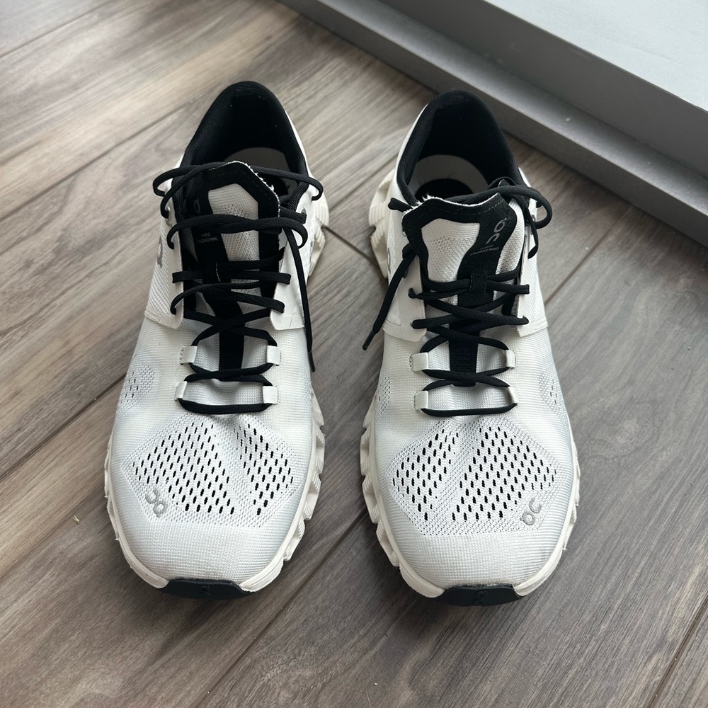 On Cloud X White & Black Sneakers
